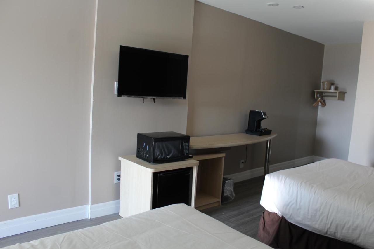 Super 8 By Wyndham Niagara Falls On Екстер'єр фото