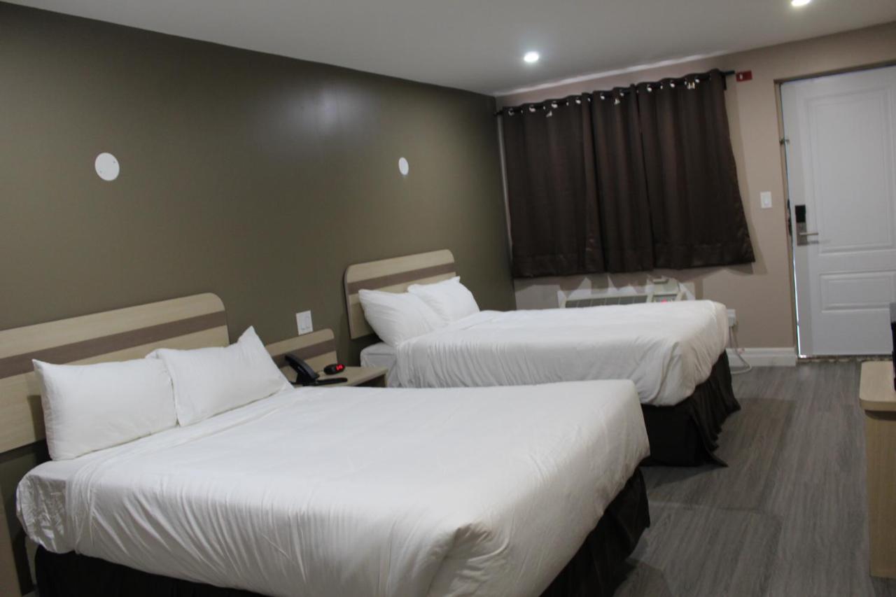 Super 8 By Wyndham Niagara Falls On Екстер'єр фото