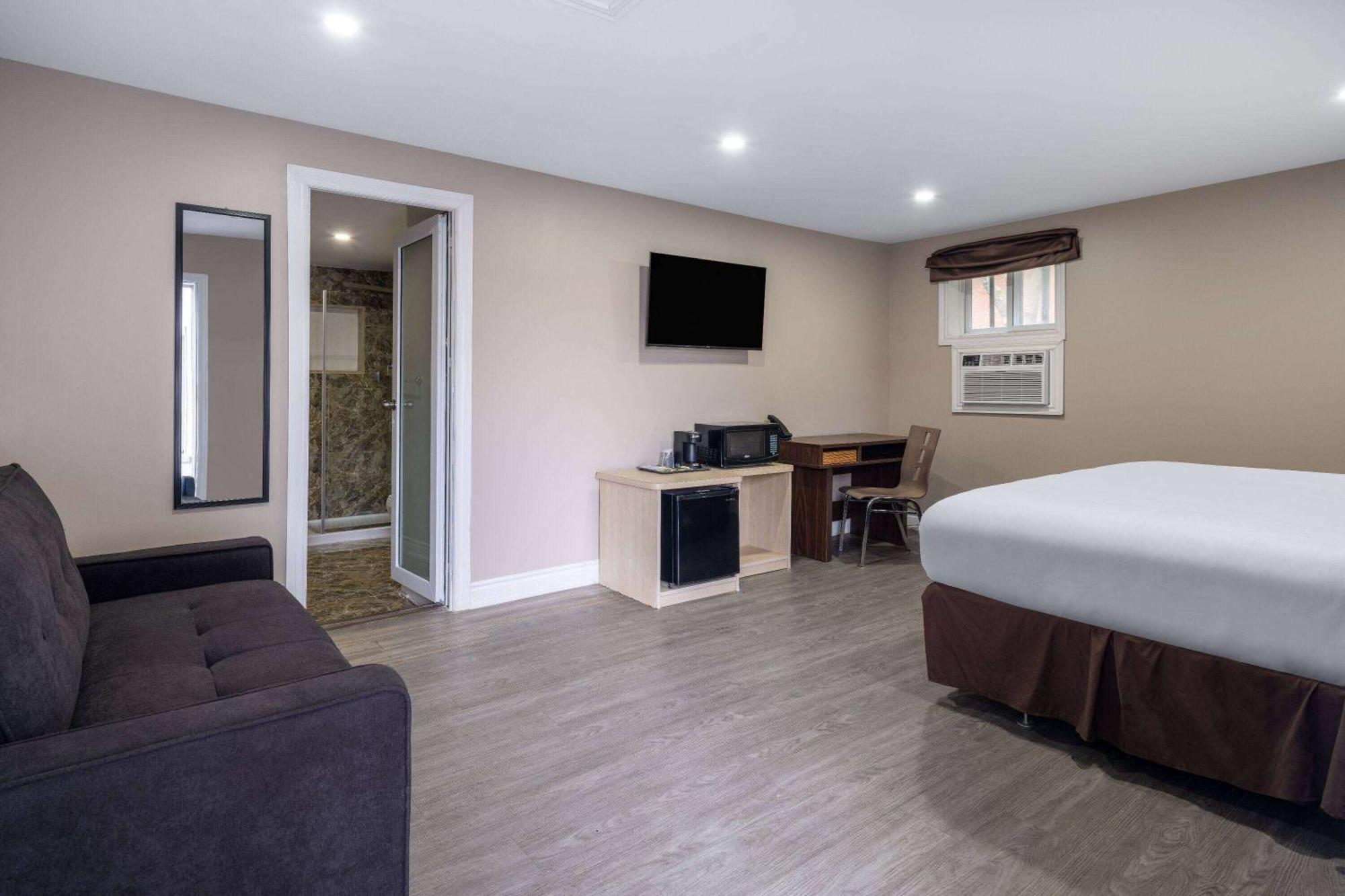 Super 8 By Wyndham Niagara Falls On Екстер'єр фото