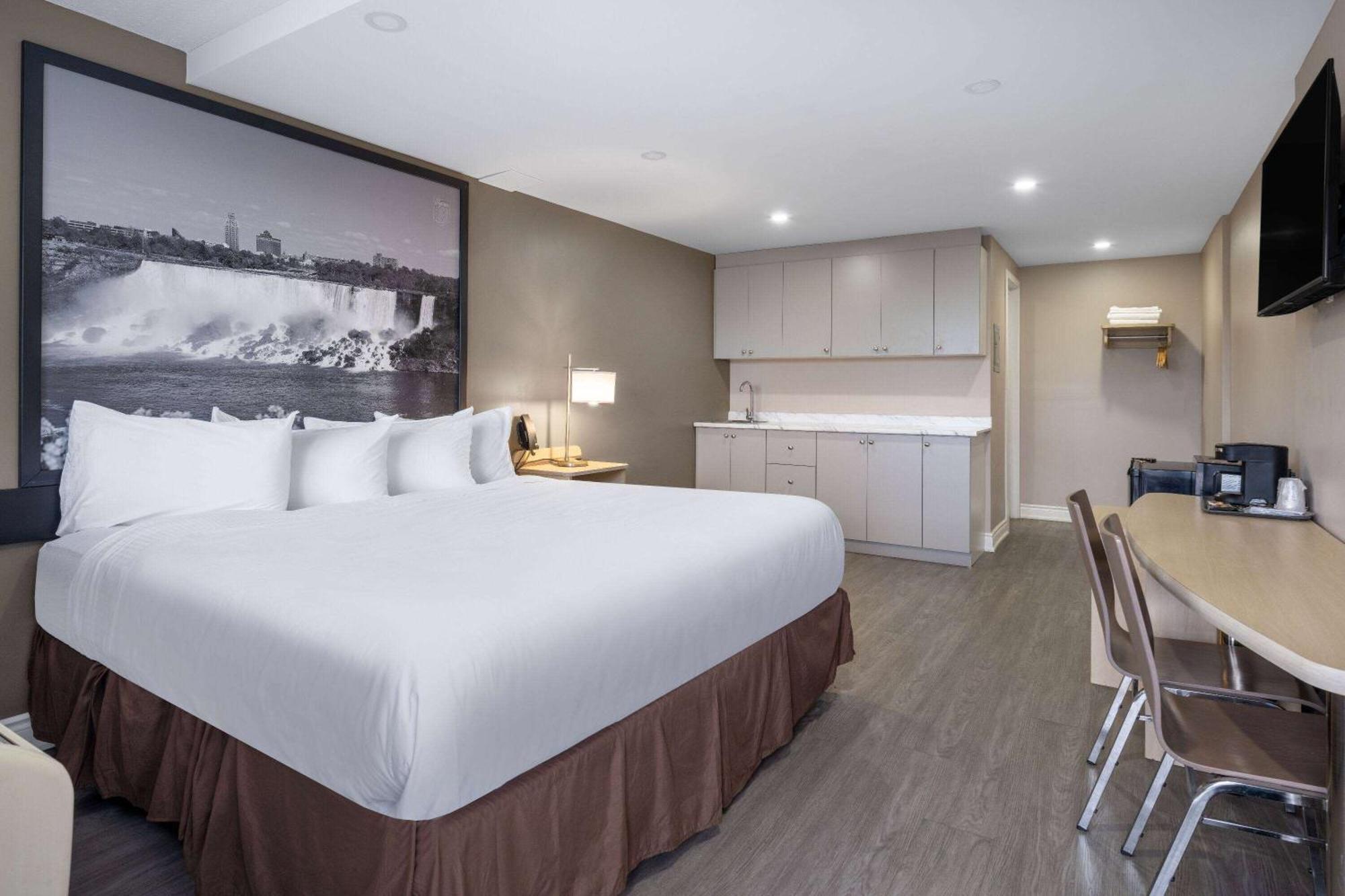 Super 8 By Wyndham Niagara Falls On Екстер'єр фото