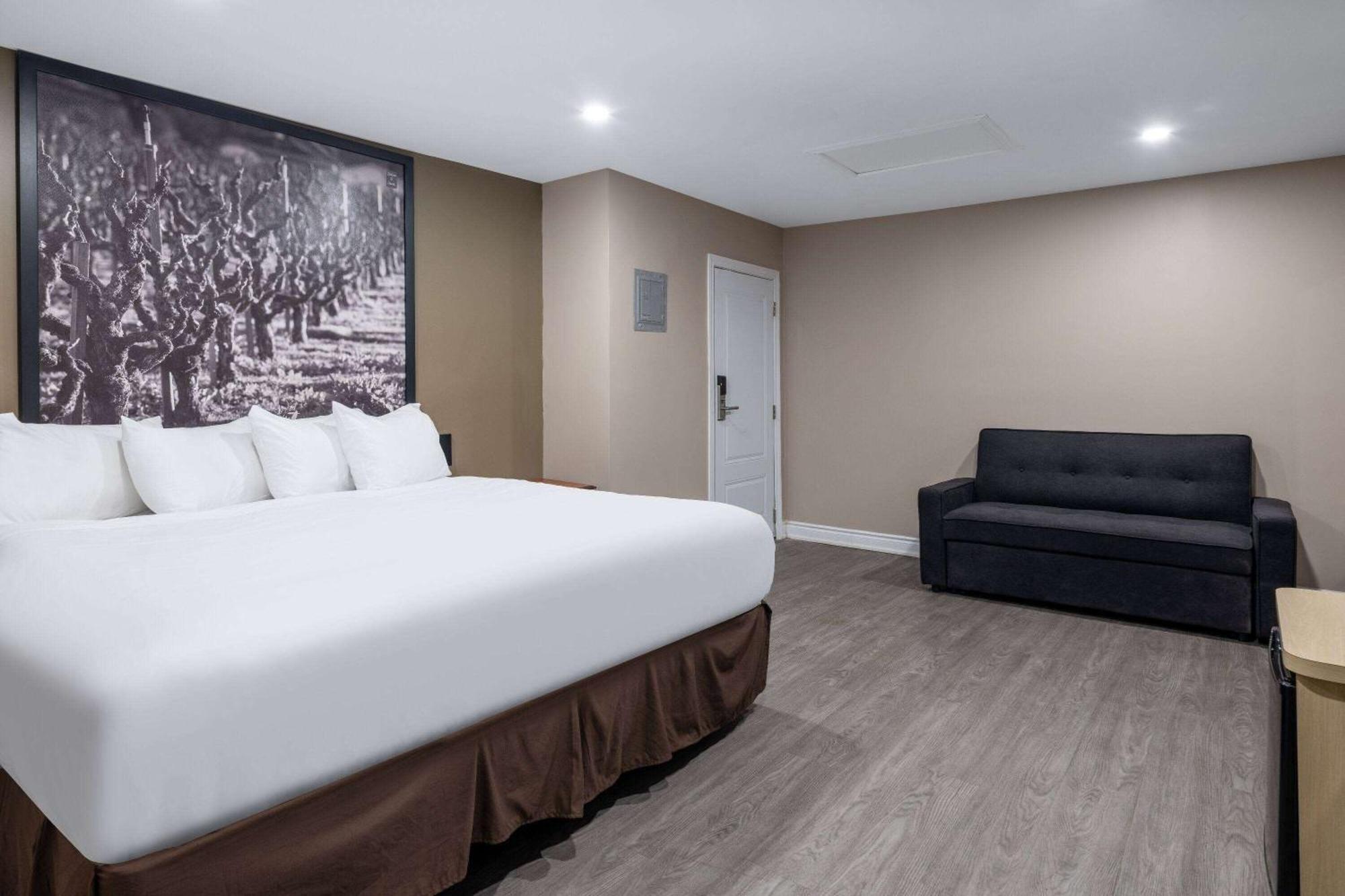 Super 8 By Wyndham Niagara Falls On Екстер'єр фото