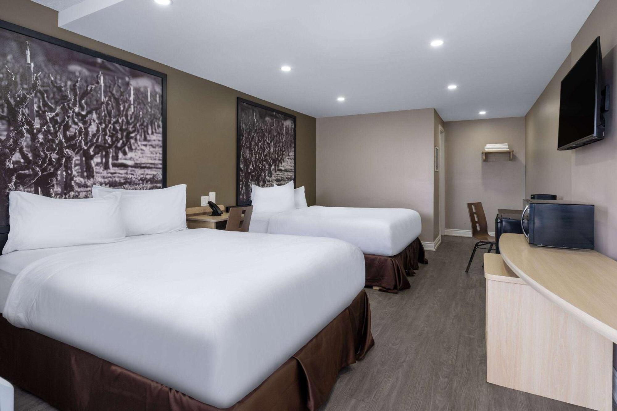 Super 8 By Wyndham Niagara Falls On Екстер'єр фото