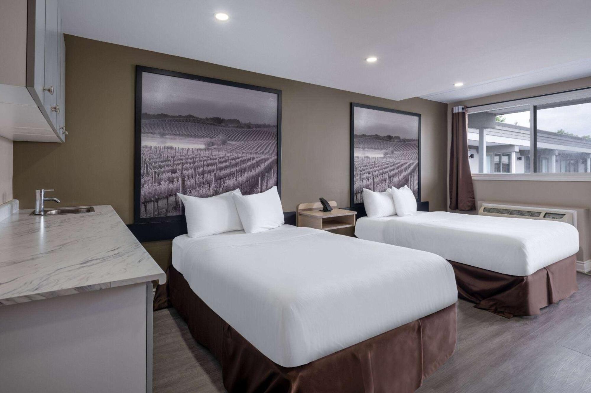 Super 8 By Wyndham Niagara Falls On Екстер'єр фото